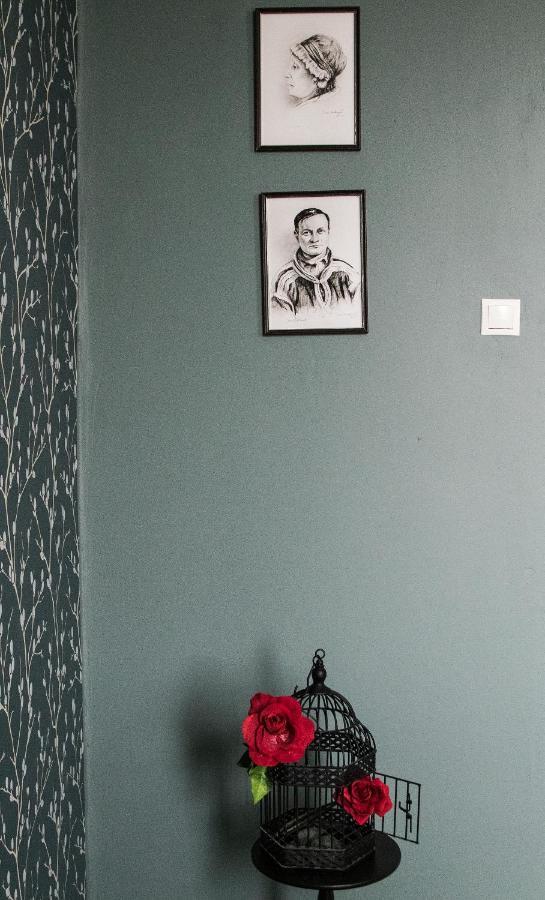 Classy Green Old Town Apartment Klaipėda Extérieur photo