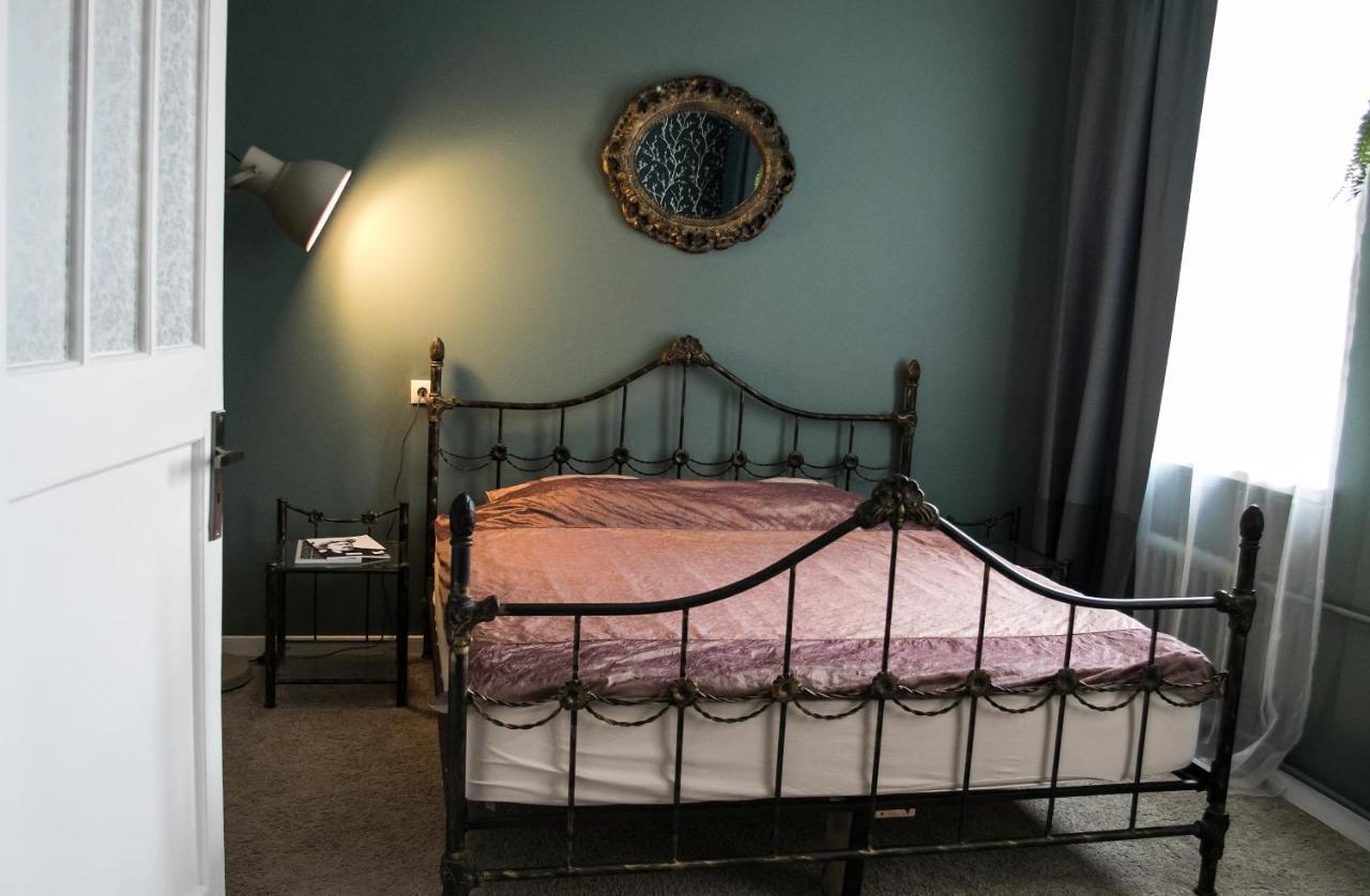 Classy Green Old Town Apartment Klaipėda Extérieur photo
